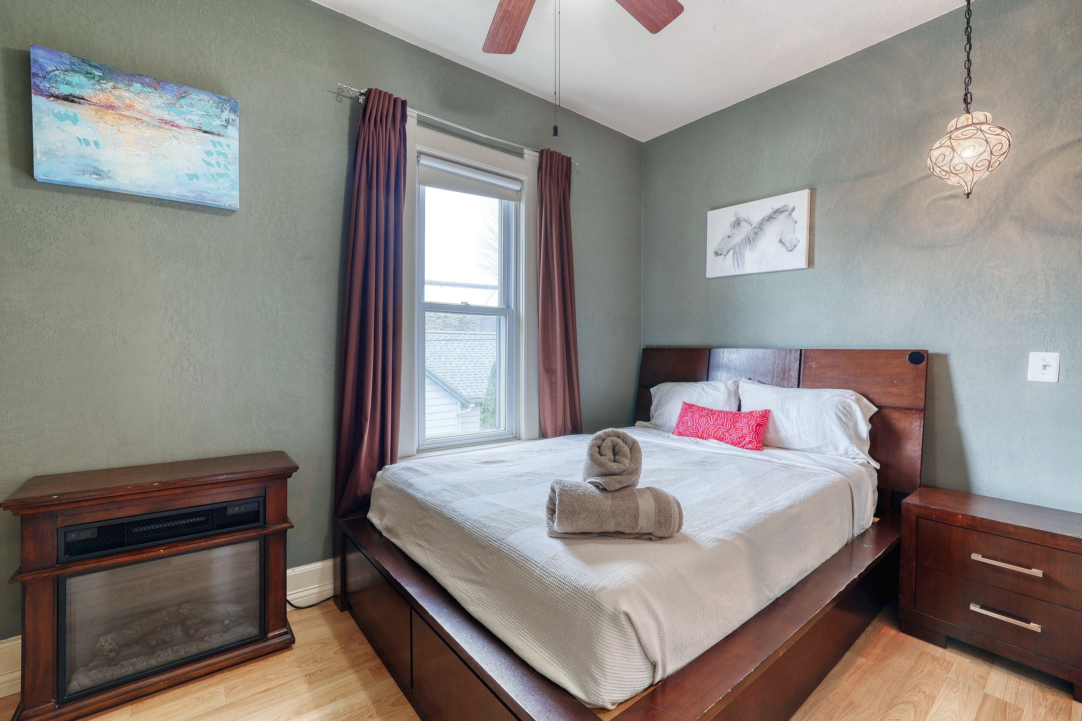 Third bedroom with two beds